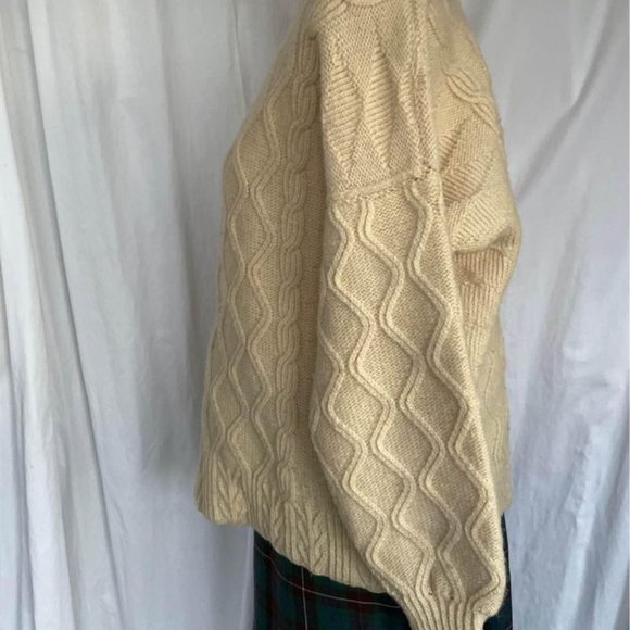Vintage Handmade Cableknit Sweater - Picture 5 of 8